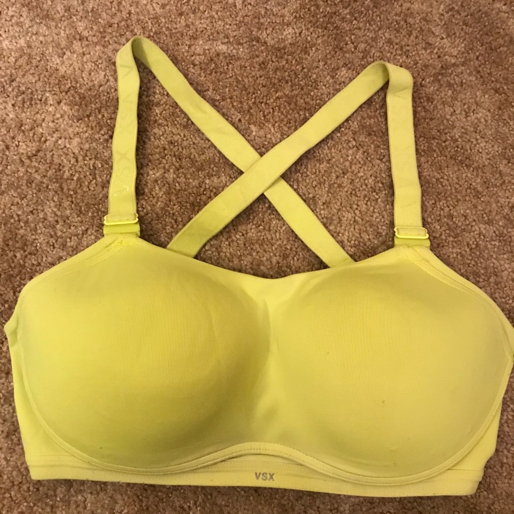 Victoria Secret sports bra 34DD (34E)